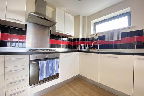 2 bedroom flat to rent, Spring Place, Barking