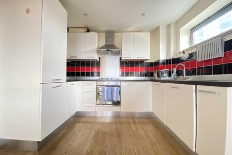 2 bedroom flat to rent, Spring Place, Barking