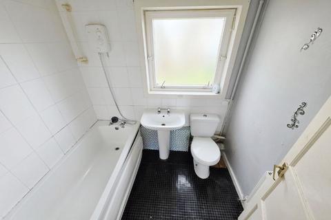 3 bedroom semi-detached house for sale, Iona Place, Coatbridge ML5