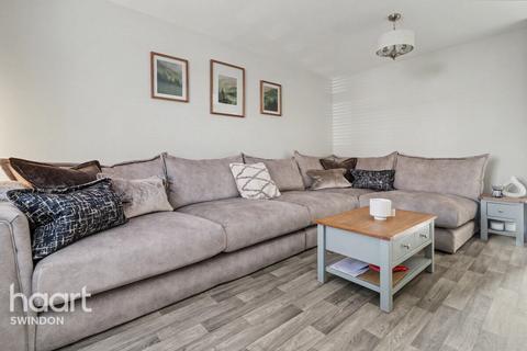 3 bedroom semi-detached house for sale, Quince Avenue, Swindon