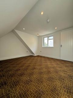 undefined, Thornton Avenue, West Drayton