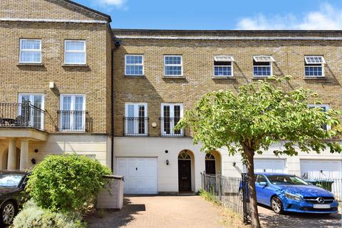 Chadwick Place, Surbiton KT6
