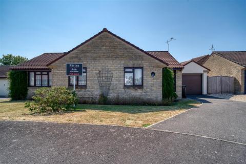 3 bedroom detached bungalow for sale, Foxglove Close, Wyke, Gillingham