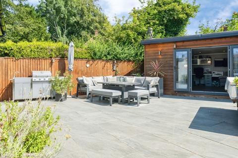 2 bedroom bungalow for sale, Deans Walk, Great Bookham, Leatherhead, Surrey, KT23