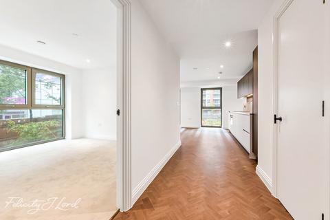 undefined, Western Gateway, London E16