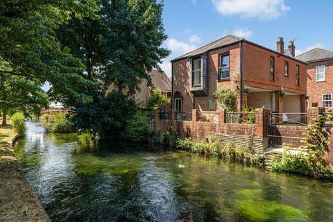2 bedroom detached house for sale, Eastgate Street, Winchester, Hampshire SO23
