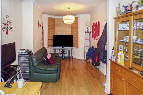 2 bedroom terraced house for sale, Plaistow, London, E13