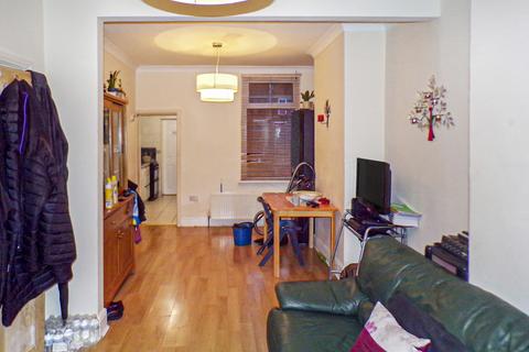 2 bedroom terraced house for sale, Plaistow, London, E13