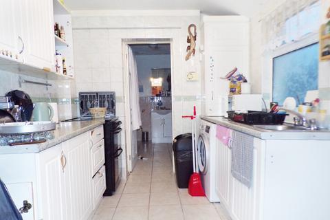 2 bedroom terraced house for sale, Plaistow, London, E13