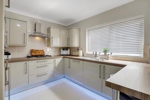 3 bedroom semi-detached house for sale, Elstree Drive, Nottingham NG8