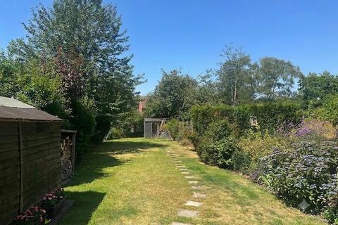 3 bedroom semi-detached house for sale, Kineton Green Road, Solihull, West Midlands, B92