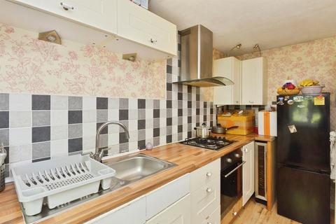 1 bedroom maisonette for sale, Earls Willow, New Bradwell, Milton Keynes