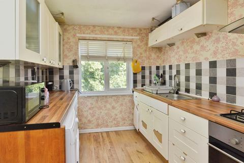 1 bedroom maisonette for sale, Earls Willow, New Bradwell, Milton Keynes