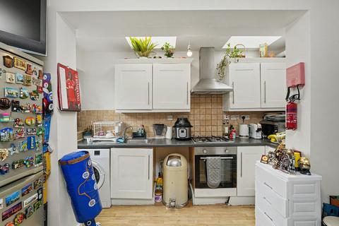 2 bedroom flat for sale, Lordship Road, Cheshunt, Waltham Cross