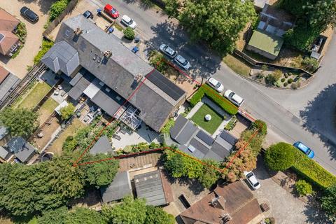 4 bedroom semi-detached house for sale, Norwood Lane, Iver Heath SL0