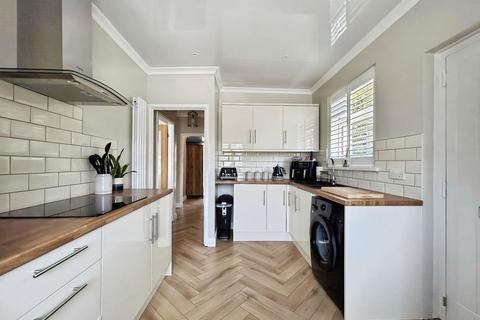 2 bedroom semi-detached bungalow for sale, Ton Teg, Pencoed, CF35