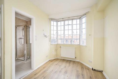 Studio for sale, Chelsea Cloisters, London SW3
