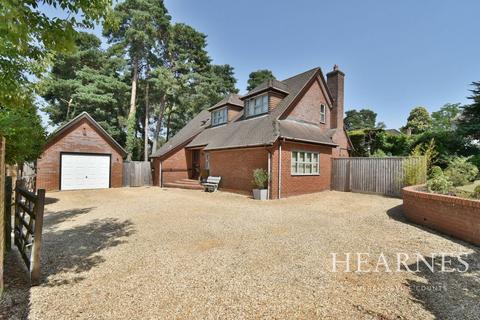 4 bedroom detached house for sale, Chander Close, Ferndown, BH22