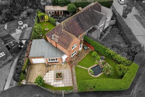 3 bedroom house for sale, Park Crescent, Sunningdale, Ascot, Berkshire, SL5