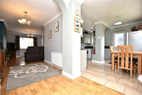 3 bedroom semi-detached house for sale, Elizabeth Grove, Morley, Leeds, West Yorkshire