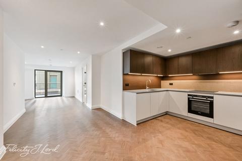 undefined, Western Gateway, London E16