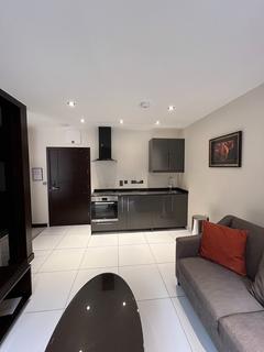 Studio to rent, Judd Street, LONDON
