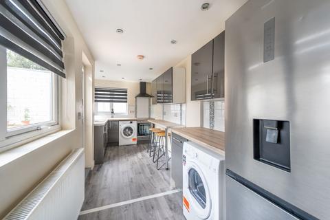 4 bedroom house to rent, St Andrews Road, East Acton, London, W3
