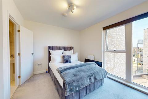 2 bedroom apartment to rent, Epping Gate, Loughton IG10