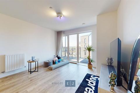 2 bedroom apartment to rent, Epping Gate, Loughton IG10