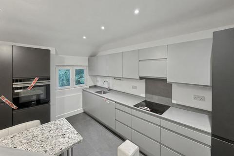 2 bedroom flat to rent, Great North Road, London, N6