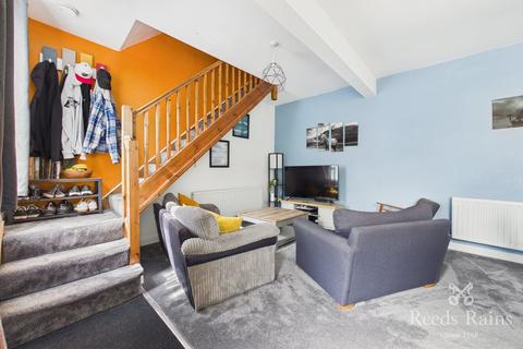 2 bedroom end of terrace house for sale, Percival Lane, Cheshire WA7
