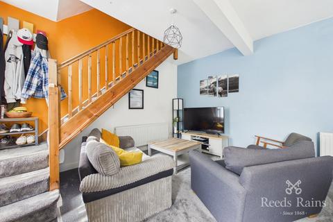 2 bedroom end of terrace house for sale, Percival Lane, Cheshire WA7