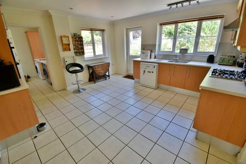 4 bedroom detached house for sale, Wincombe Drive, Ferndown, BH22
