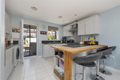 4 bedroom semi-detached house for sale, Aurelie Way, Whitstable