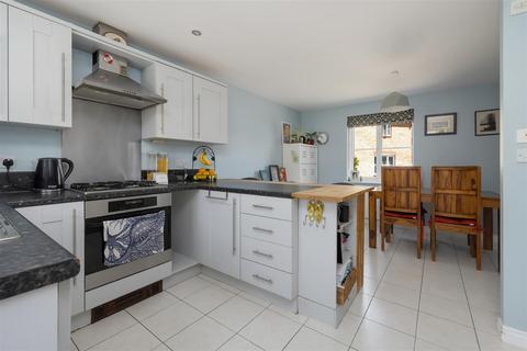 4 bedroom semi-detached house for sale, Aurelie Way, Whitstable