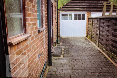 3 bedroom semi-detached house to rent, Elmdene Road, Kenilworth CV8
