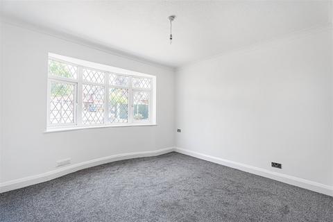 4 bedroom end of terrace house for sale, Endlebury Road, North Chingford