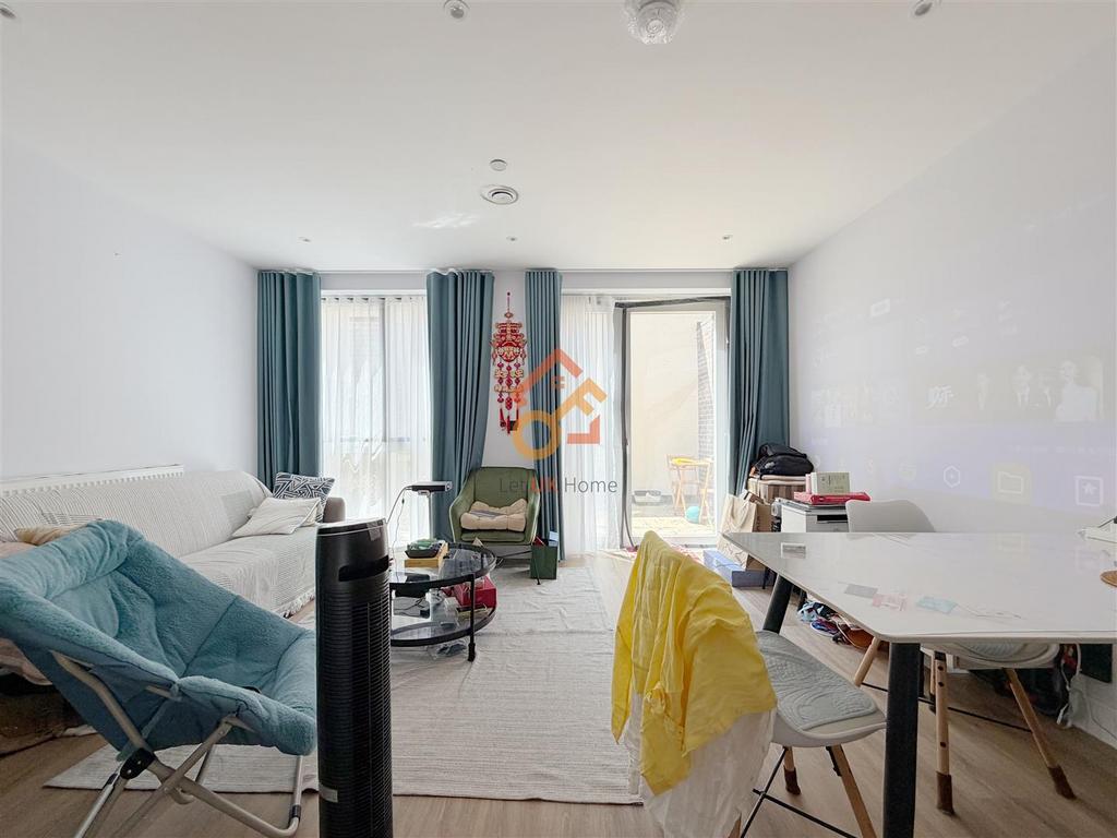 Apartment in London - View 2