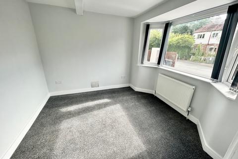 3 bedroom semi-detached house to rent, Southlea Avenue, Leamington Spa, CV31