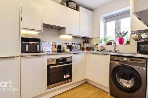 3 bedroom terraced house for sale, Long Gilberts Road, Elmswell, Bury St Edmunds