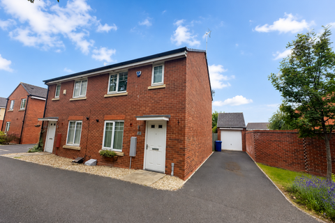 3 bedroom semi-detached house to rent, Morrow Way, Stourbridge DY8