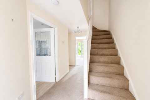3 bedroom semi-detached house to rent, Morrow Way, Stourbridge DY8