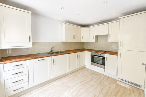 3 bedroom semi-detached house to rent, Morrow Way, Stourbridge DY8