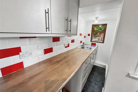 2 bedroom terraced house to rent, George Street, Cleckheaton, Bradford, BD19