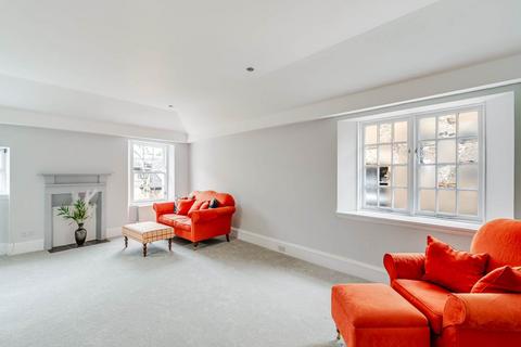 4 bedroom house to rent, Gloucester Lane, New Town,