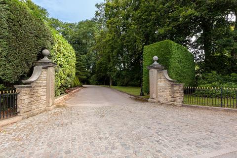 2 bedroom flat for sale, Chester Road, Oakmere, CW8