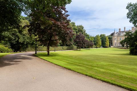 2 bedroom flat for sale, Chester Road, Oakmere, CW8