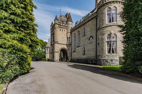 2 bedroom flat for sale, Chester Road, Oakmere, CW8