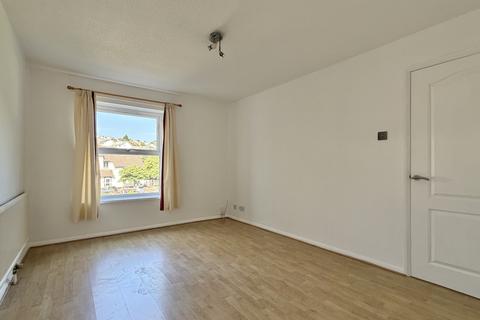 3 bedroom semi-detached house to rent, Holbeam Close, Newton Abbot