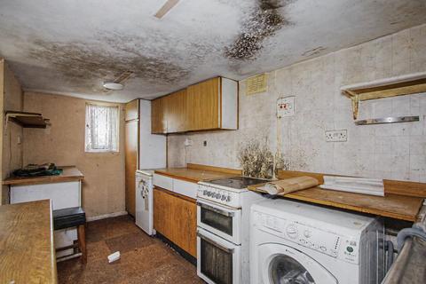 2 bedroom semi-detached house for sale, 15 Leighton Buzzard Road, Water End, Hemel Hempstead, Hertfordshire, HP1 3BH